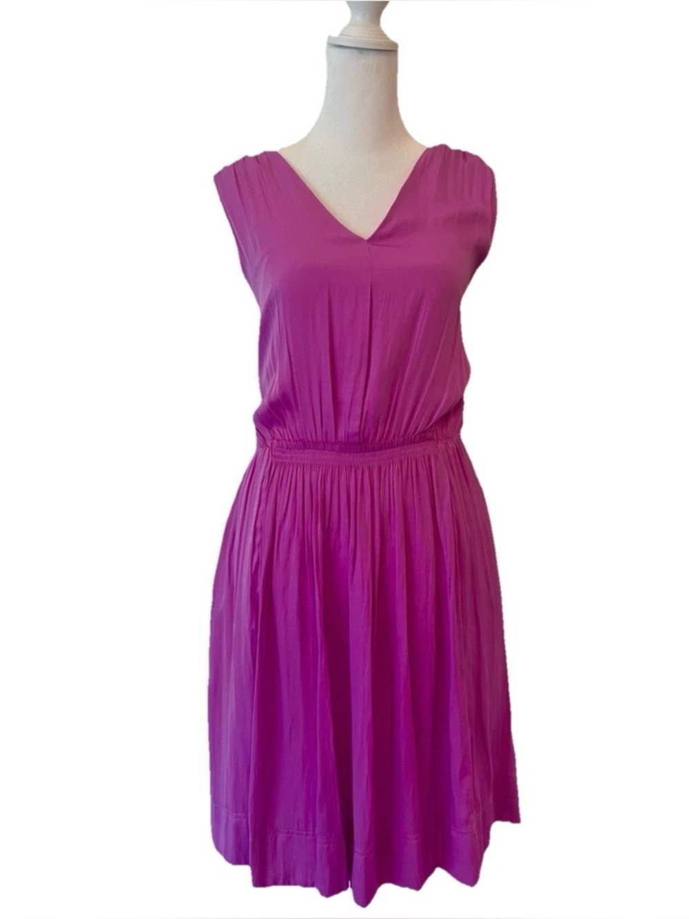 Banana Republic Lavender Purple Sleeveless Silky V-Neck Goddess Dress - Size 12